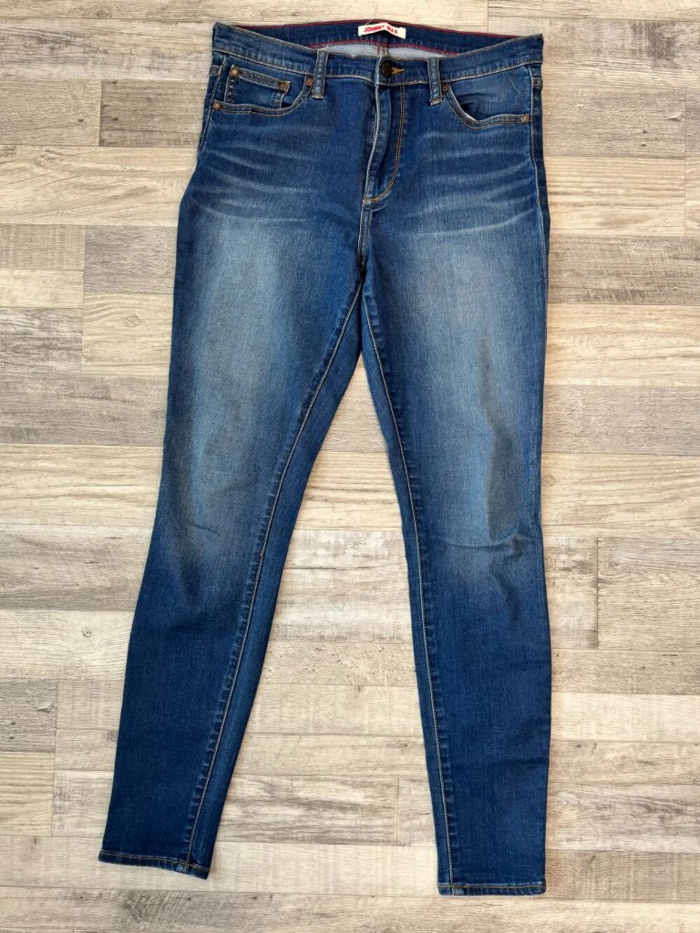 Johnny Was Dark Wash Skinny Jeans Size 29 Stretch, Whiskered I40